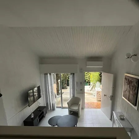 Modern With A 30 M2 Terrasse And Garden
